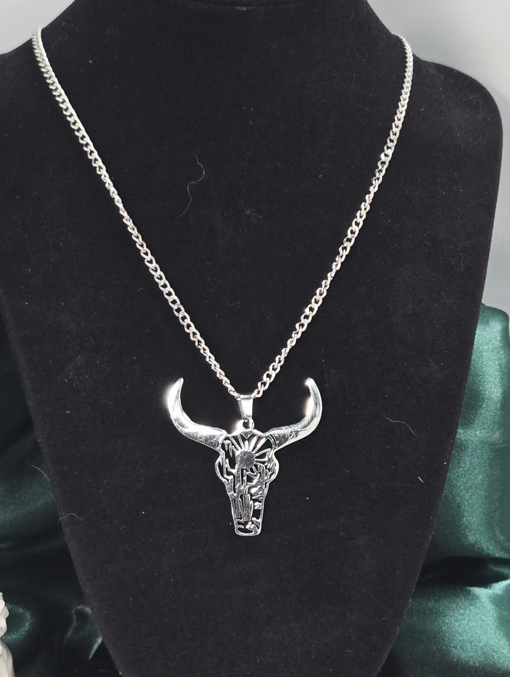 Silver Bull Skull Necklace Laser Cut Steer Head Pendant 24" Chain Sleek Western - Picture 2 of 5